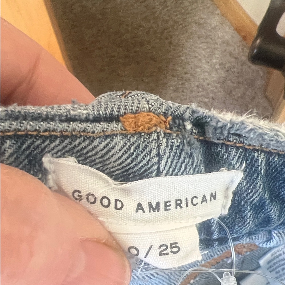 Good American Distressed Denim Jeans SZ 25 - Picture 2 of 9